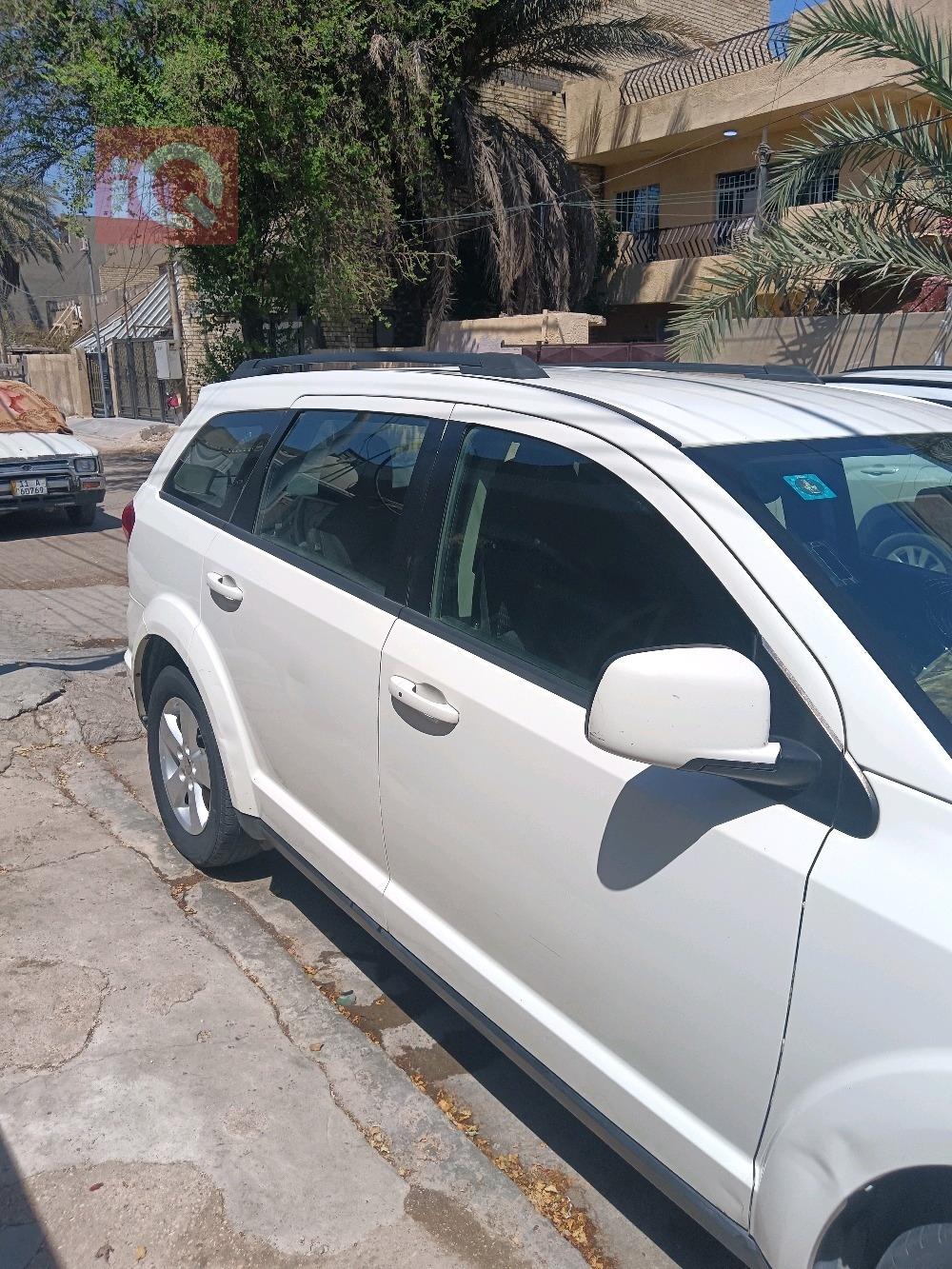 دودج جورني